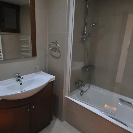 Ithaki Phinikoudes No. 202 Apartman *