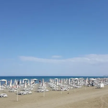 Ithaki Phinikoudes No. 202 Apartmán Larnaca
