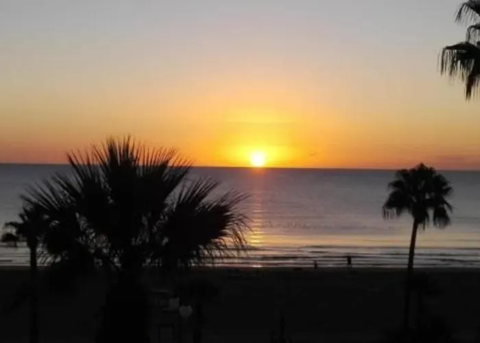 Ithaki Phinikoudes No. 202 ラルナカ